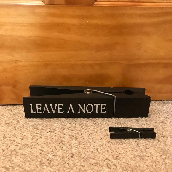 Giant Clothes Pin Note Holder - Picture 3 of 5